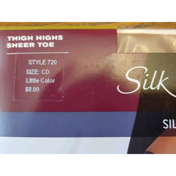 Hanes Silk Reflections Silky Sheer Thigh High Stockings Sheer Toe Sz CD LittColr - Picture 2 of 4